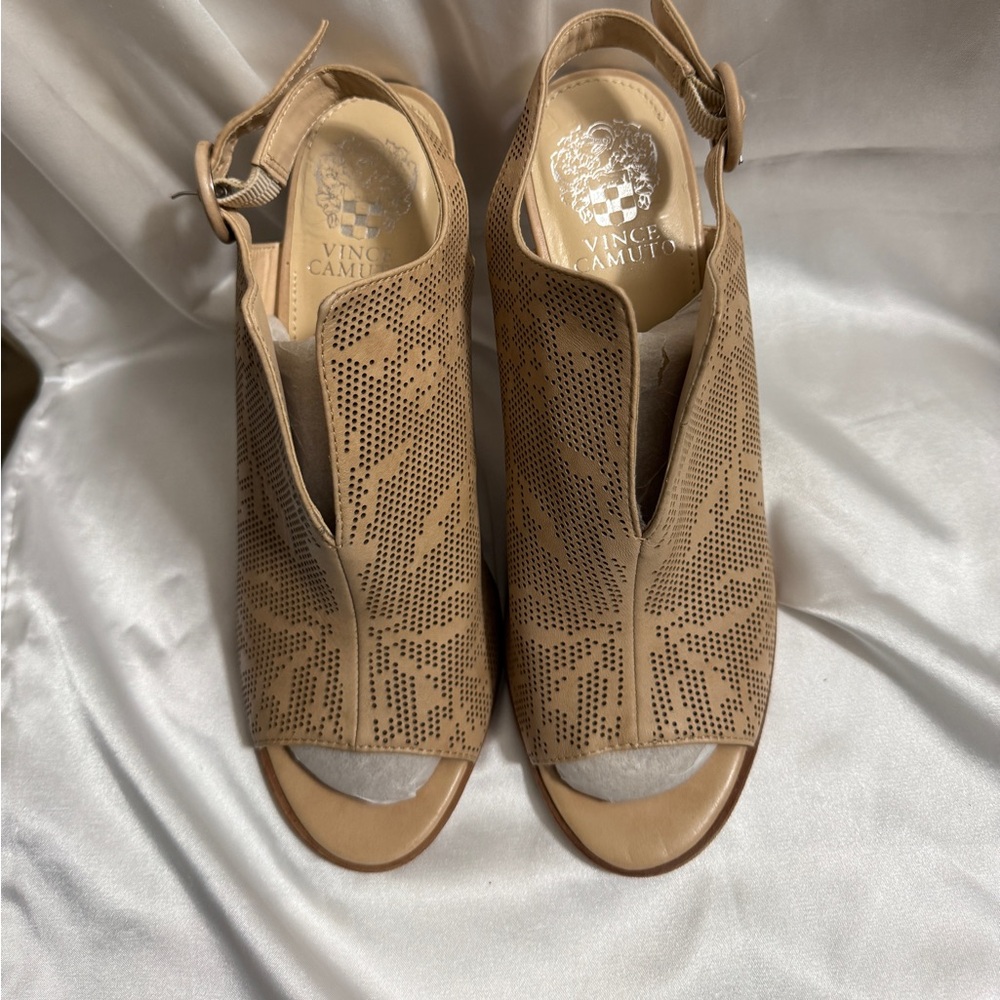 Vince Camuto Tan Leather Shoes